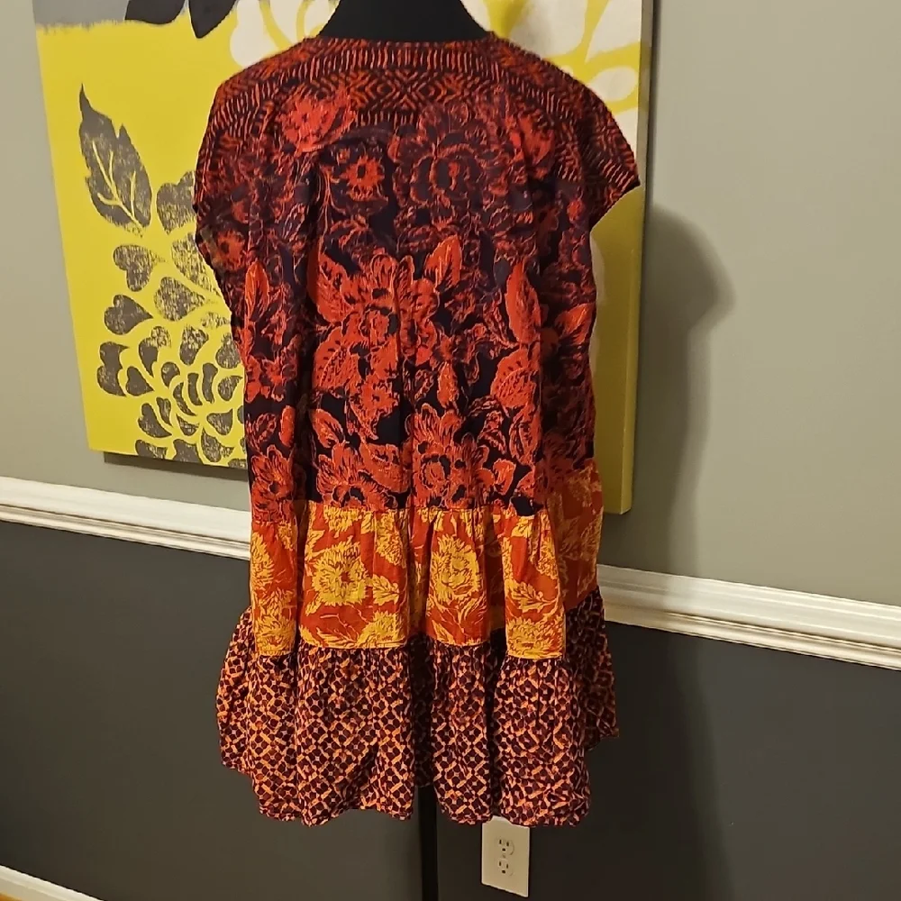 Free People Boho Mixed Floral Tiered Keyhole Tunic in Red and Orange - Picture 6 of 6